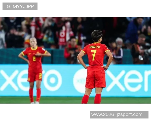 中国女足半场落后苏格兰三球张琳艳破门朱钰遭遇两次吊射失误