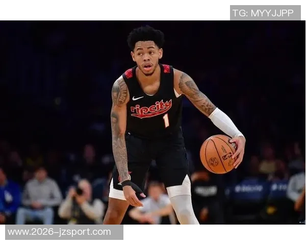 安芬尼西蒙斯在球队中寻找自我与胜利的平衡之道