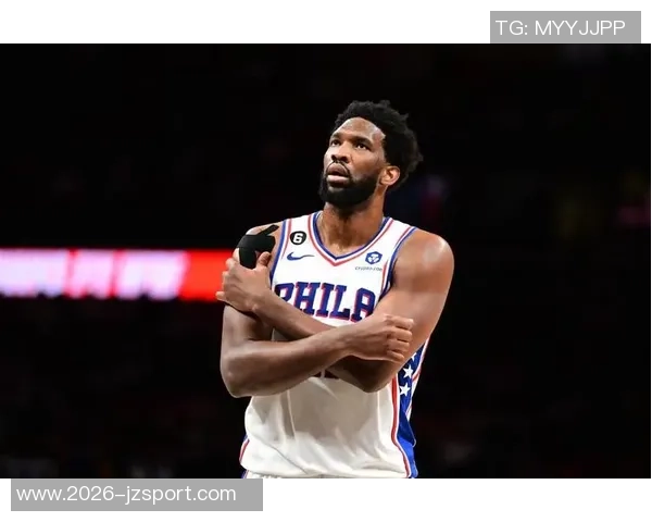 恩比德背打里夫斯巧妙转身却错失关键跳投遗憾未能得分